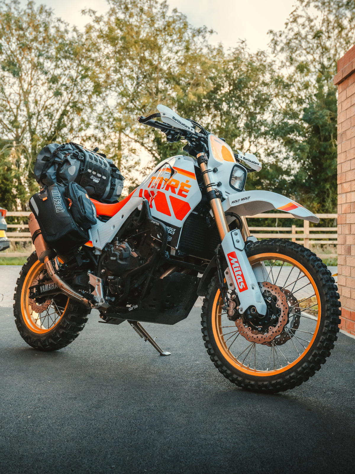 Dirtsack Erupt Rackless V2 on Yamaha Tenere 700