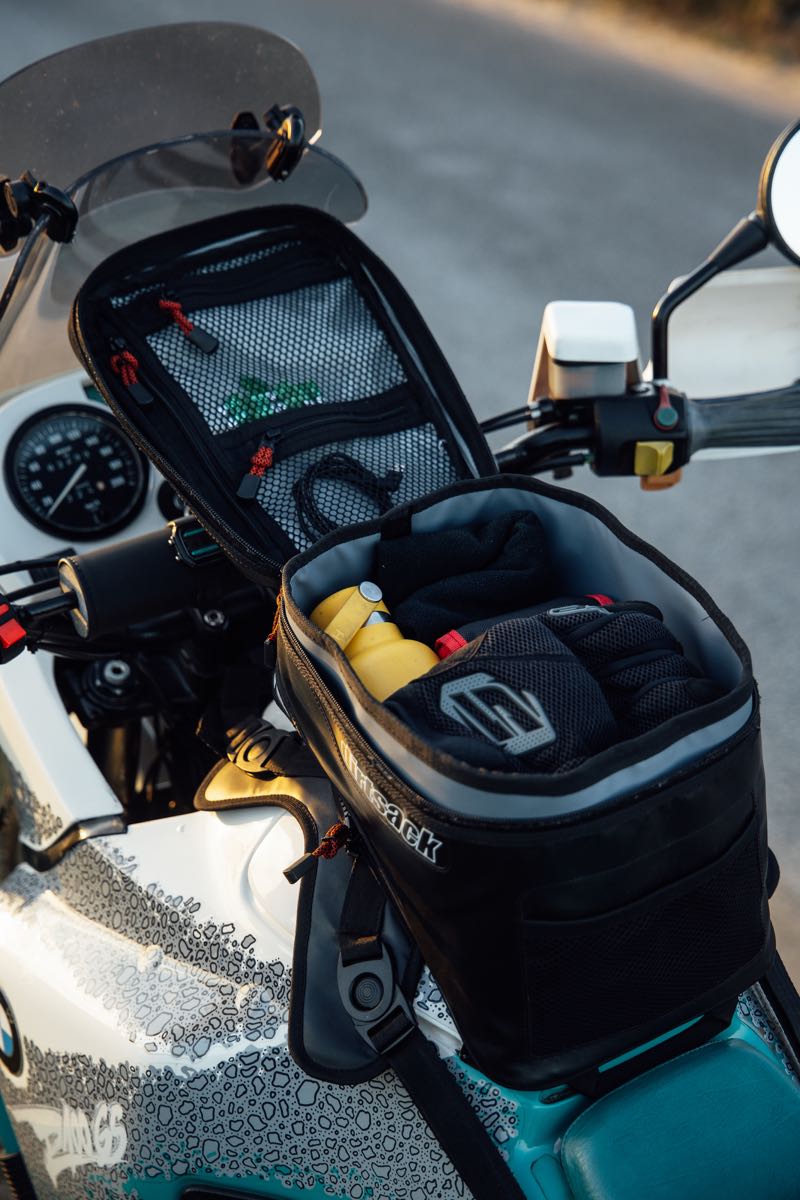 DIRTSACK REBL 6  WATERPROOF ADV TANK BAG BLACK