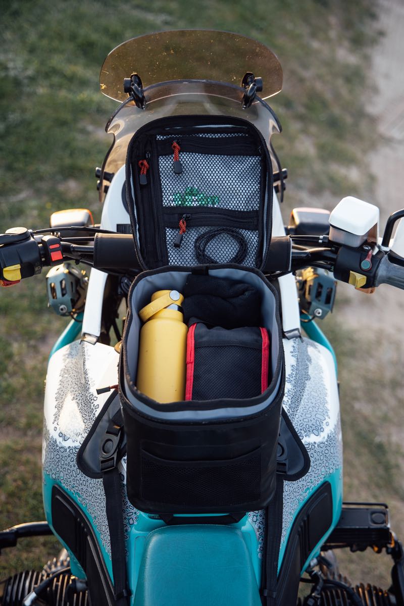 DIRTSACK REBL 6  WATERPROOF ADV TANK BAG BLACK