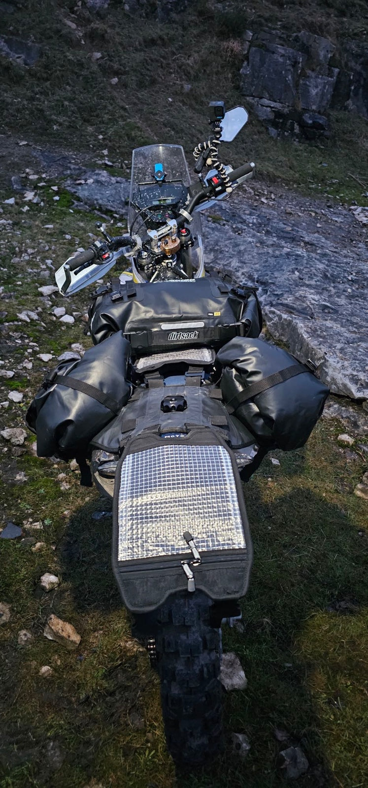 Dirtsack Rackless Luggage 2 x 24 litre Green/Black Fuel Cut Out 690/701 450 Rally